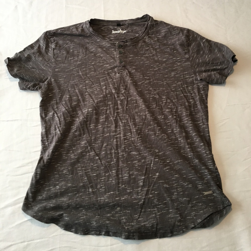 Grey speckled tshirt